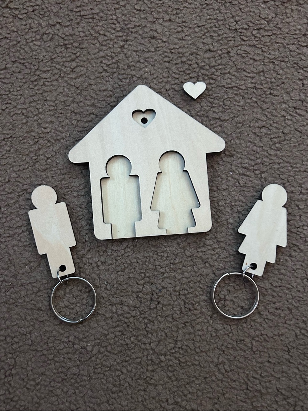 Couples Key Ring Organizer Wall Mount Natural Wood NWT House